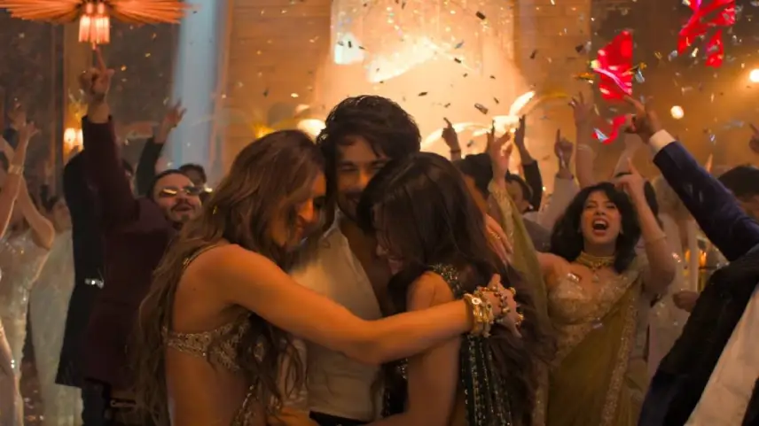 Top 5 Bollywood Rom-Coms at the Indian Box Office: Cocktail 2 Enters The List