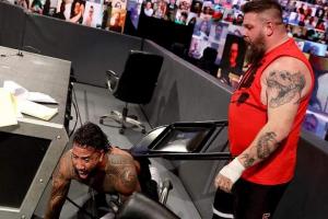 You Have My Attention, Roman Reigns Sends A Message To Kevin Owens