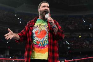 WWE Hall Of Famer Says He Is The Bret Hart Of Transitional Champions