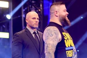 Adam Pearce Reacts After Tricking Roman Reigns On SmackDown