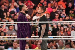 WWE Raw's Dec. 11 Episode Draws 1.466M Viewers, Faces Monday Night Football Competition