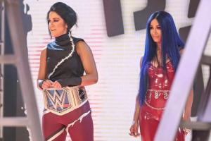 Top 10 Longest Reigning WWE SmackDown Women's Champions