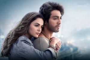 Ahaan Pandey, Aneet Padda's Saiyaara Hits 300 Crore India Net; Beats Salman Khan's Sultan and Ranveer Singh, Deepika Padukone's Padmaavat