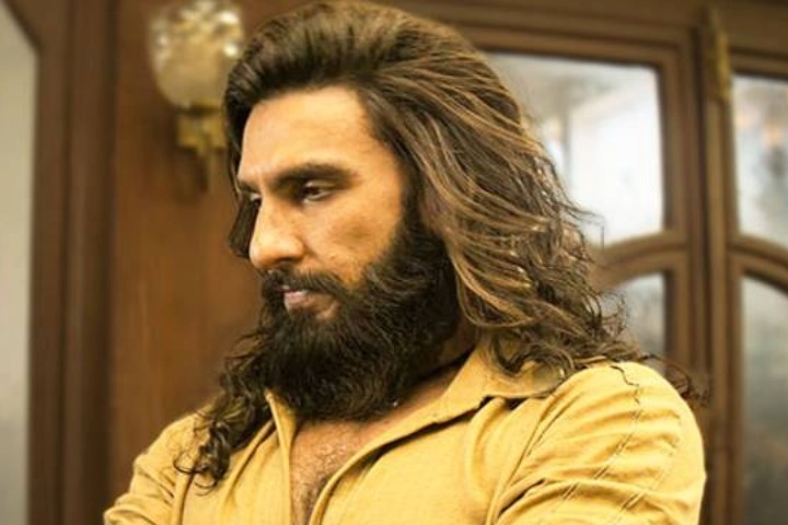 Who is the mysterious Bade Saab in Ranveer Singh's Dhurandhar; End Credits Decode the Ultimate Puzzle