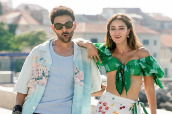 Tu Meri Main Tera Main Tera Tu Meri Box Office: Dharma Productions' Rom-Com Off To A Poor Start