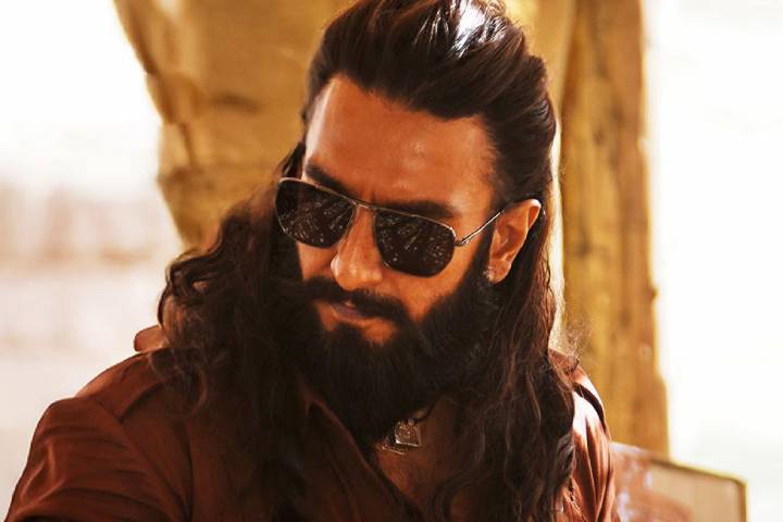 Dhurandhar Box Office: Ranveer Singh's Spy Actioner Scored Superb 8th Weekend