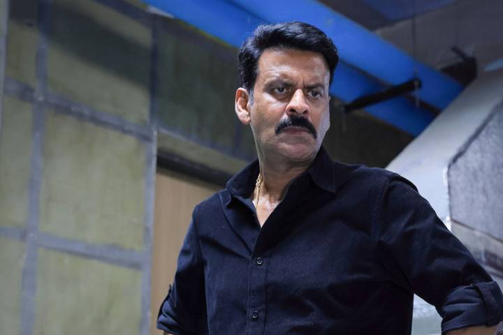 Neeraj Pandey Issues Clarification Amid Ghooskhor Pandat Controversy