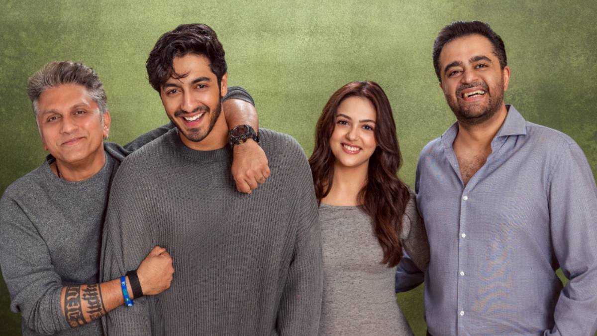 Saiyaara Team Reunite: Ahaan Panday and Aneet Padda's Romantic Film Mohit Suri Eyes 'Satranga' Title