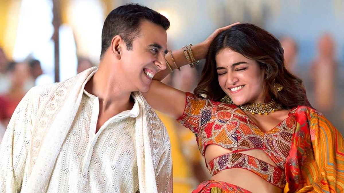 Bhooth Bangla 4th Weekend Box Office: Sunday Collections Jump By 36%; Needs Over 23 Cr More To Beat Bhool Bhulaiyaa 2