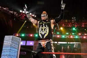 Top 10 WWE Moves Of Rey Mysterio