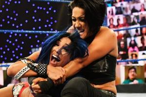 Top 10 WWE Moves Of Bayley