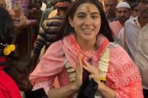 Sara Ali Khan attends Ganga aarti in Varanasi despite Covid-19