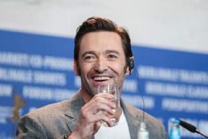 Hugh Jackman shuts NY cafe amid COVID-19 crisis