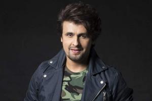 COVID-19: Sonu Nigam won't return from Dubai until things get normal