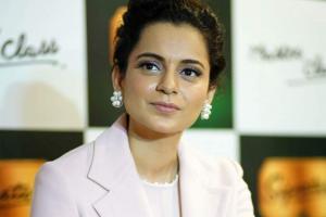 B'day girl Kangana recites Kaifi Azmi composition as tribute to martyrs