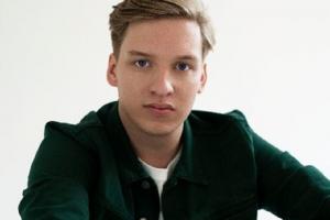 George Ezra offers free music for kids' online workouts amid lockdown