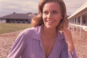 'Bond girl' Honor Blackman passes away