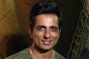 COVID-19: Sonu Sood distributes food among the underprivileged