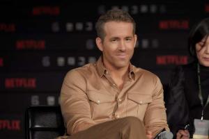 Ryan Reynolds to star in time-travel adventure