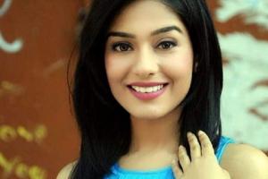 Amrita Rao proud of Lalbaugcha Raja Ganeshotsav Mandal for putting people's safety first instead of celebrating the festival 