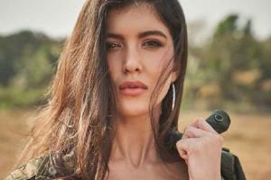 Karan Johar To Launch Sanjay Kapoor's Daughter Shanaya Kapoor In Her Bollywood Debut