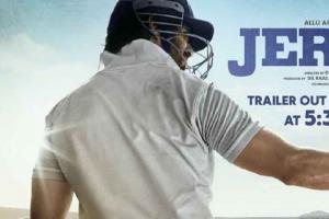 Shahid Kapoor Unveils The First Official Poster Of His Special Film 'Jersey'