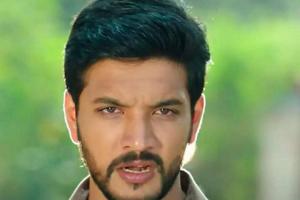 Makers of 'Anandham Vilayadum Veedu' seek police action against video piracy