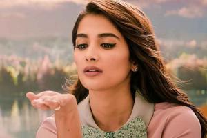 Pooja Hegde's Loving The Response To 'Radhe Shyam' Trailer