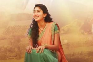 Sai Pallavi secretly watches her movie 'Shyam Singha Roy' in theatre wearing 'burqa'