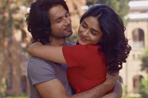Blockbuster Reviews Pouring In For Shahid Kapoor And Mrunal Thakur's 'Jersey'