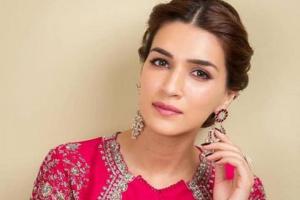 Shahid Kapoor To Romance Kriti Sanon In Producer Dinesh Vijan's Biggest Love Story Film