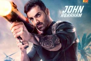 Pathaan Second Day/First Thursday Early Estimates; Earth Shattering Collections Everywhere