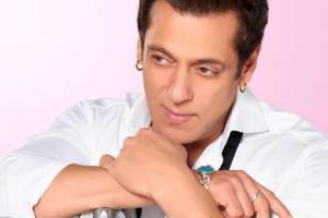 Salman Khan Announces Filming Wrap For 'Kisi Ka Bhai Kisi Ki Jaan'